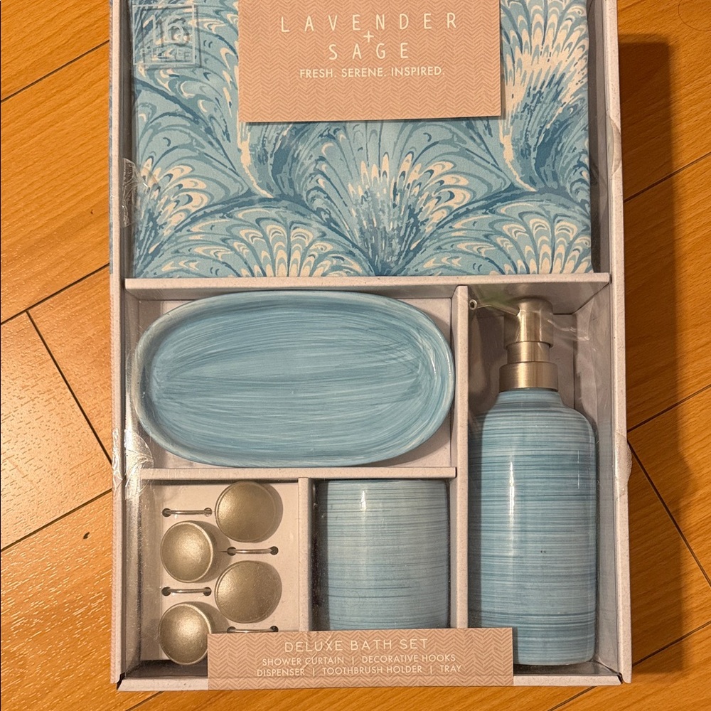 Bath Accessory Set - Light Blue